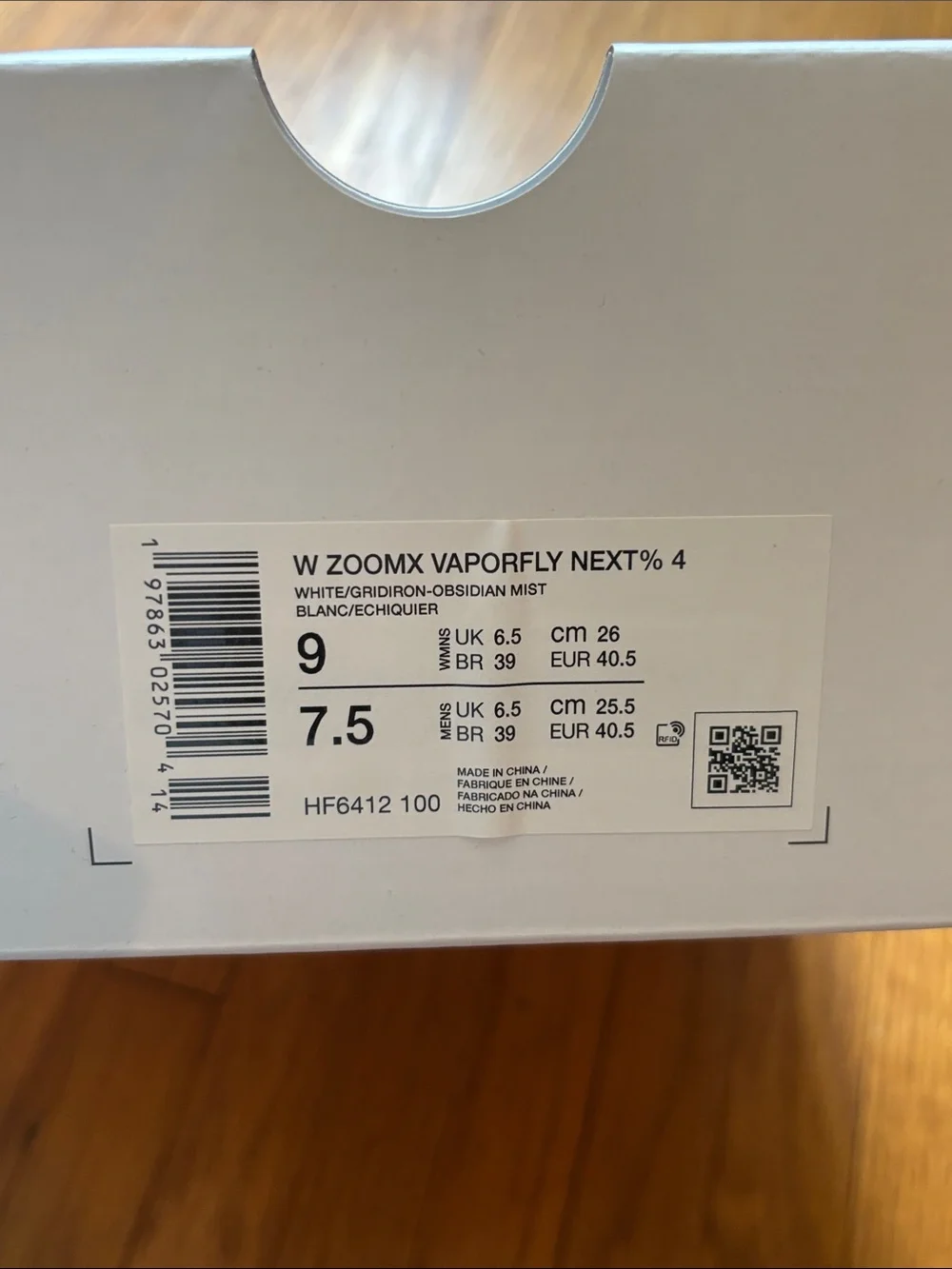 Nike unisex ZoomX Vaporfly Next%4 - white/black womens size 9 men’s size 7.5
